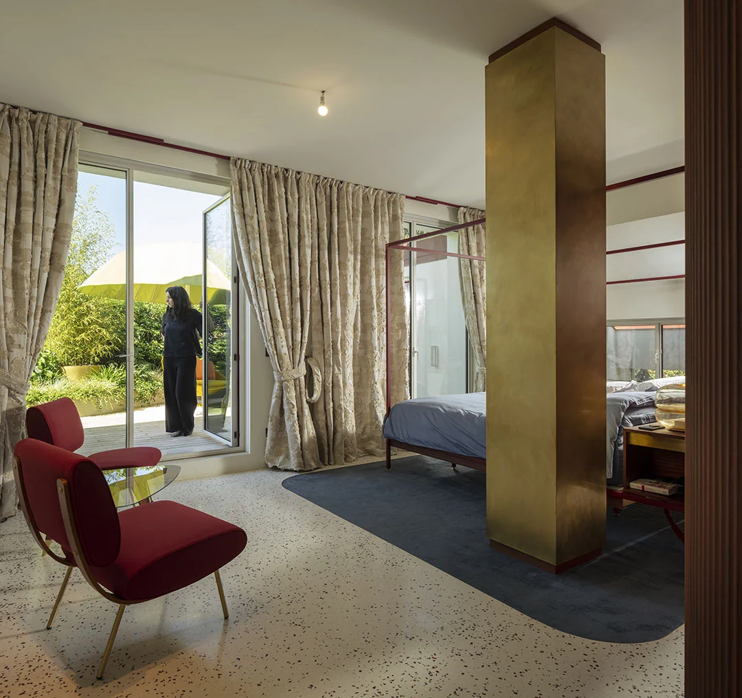 Progetto di interior design a Bologna: Casa LS - Villa indipendente nei pressi dei Giardini Margherita: nel solco della tradizione, dai nonni alla nipote che ha voluto ridare linfa e vita alla residenza storica della famiglia.